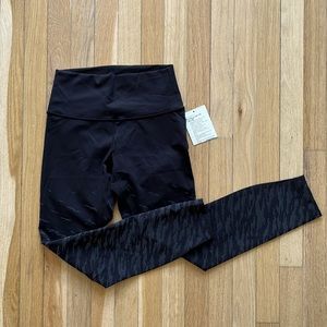 NWT! Lululemon Wunder Under Tight Legging, size 6, 25”
